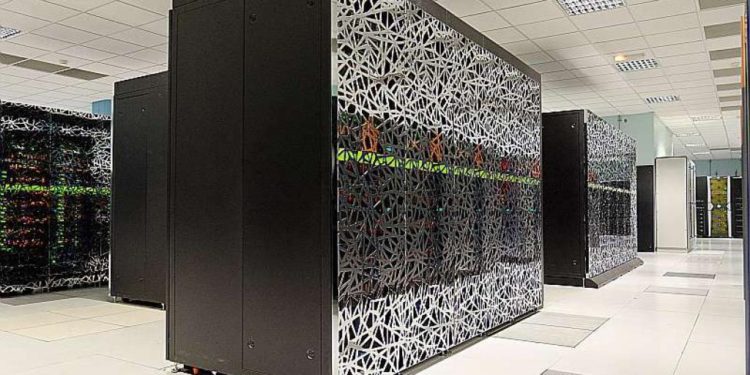 Côte d&rsquo;Ivoire: le premier supercalculateur mis en service à Abidjan