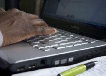 RDC : les professionnels de la presse demandent un moratoire aux autorités pour l&rsquo;enregistrement des médias en ligne