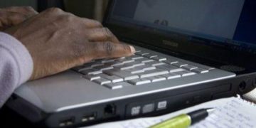 RDC : les professionnels de la presse demandent un moratoire aux autorités pour l&rsquo;enregistrement des médias en ligne