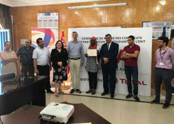 Tunisie : remise des certificats de participation à la formation TPA par Total Tunisie