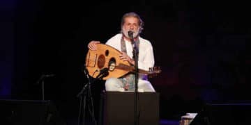 Tunisie : Marcel Khalifa chante pour les martyrs tunisiens à Carthage