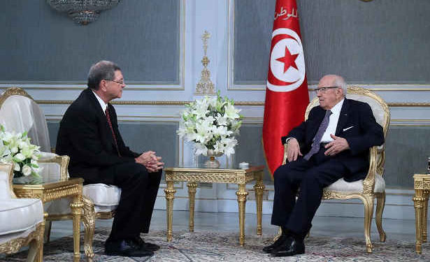 Tunisie : Habib Essid nommé au poste de ministre-conseiller spécial auprès du président de la république