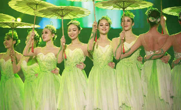 Tunisie : le ballet chinois fascine le public à Carthage