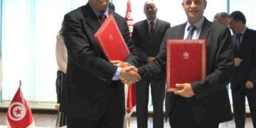 Tunisie : Signature d’une convention de coopération entre la Poste Tunisienne et le ministère de l’éducation