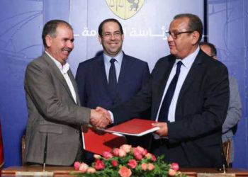 Tunisie : l’UGTT et l’UTICA signent l’accord de majoration salariale dans le secteur privé