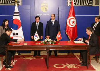 Tunisie : Le Chef du gouvernement reçoit le Premier ministre sud-coréen à la Kasbah