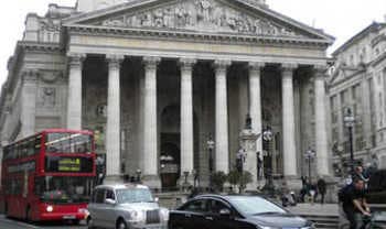 Des dirigeants de la Bourse de Londres entament un roadshow en Afrique pour séduire les grandes entreprises