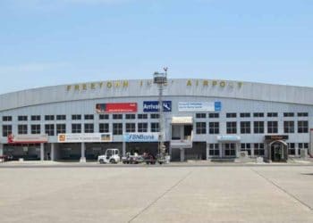 aéroport international de Lungi