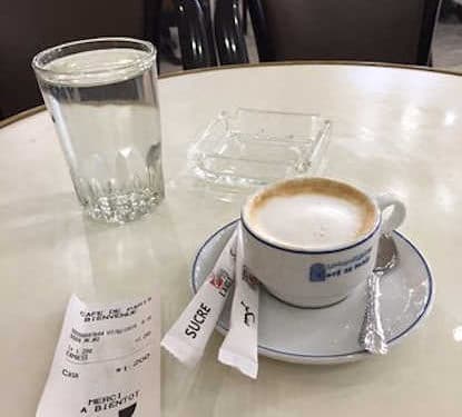 Tunisie : Tout client qui s’attable à un café est tenu de renouveler sa consommation, après une heure