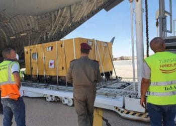 Tunisie : Arrivée des composantes de l’Hôpital envoyés par Son Altesse l&rsquo;Émir du Qatar Cheikh Tamim ben Hamad Al Thani au gouvernorat de Kébili