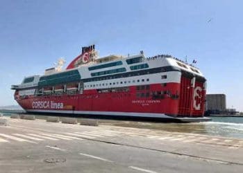 Tunisie : Le Danielle Casanova  quitte le port de La goulette en direction de Marseille,  à son bord plus de 1000 passagers et 263 véhicules