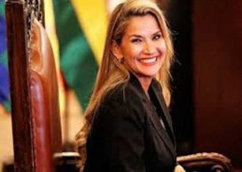 Coronavirus : La présidente de Bolivie Jeanine Anez  testée positive au