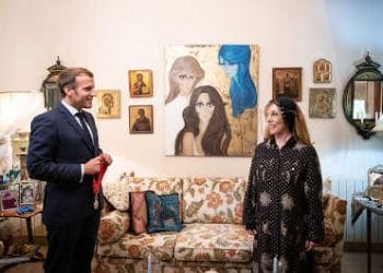 France : Emmanuel Macron en visite à l’icône de la chanson libanaise Feyrouz