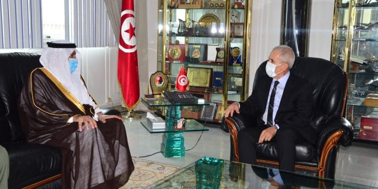 Tunisie : Le ministre de la Défense nationale reçoit l&rsquo;ambassadeur du Royaume d&rsquo;Arabie saoudite