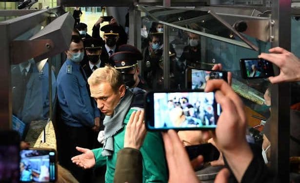 Russie : Arrestation de l’opposant russe Alexeï Navalny dès son arrivée à Moscou depuis l’Allemagne
