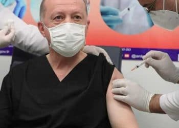 Turquie : le président Erdogan s&rsquo;est fait vacciner à l&rsquo;hôpital d&rsquo;Ankara