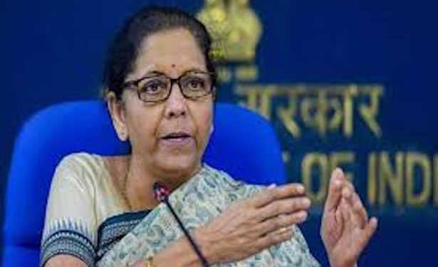 Inde : La  ministre des Finances Nirmala Sitharaman  dévoile le budget 2021-2022 mettant l&rsquo;accent sur la santé et les infrastructures