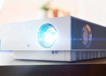 Le vidéoprojecteur laser HU810PW de LG, un modèle capable de projeter une image en résolution 4K avec prise en charge HDR