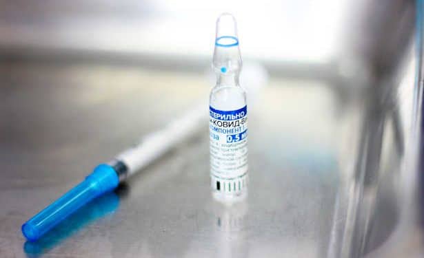 Tunisie : Le lancement de la deuxième vaccination covid -19 à l’hôpital militaire de Tunisie
