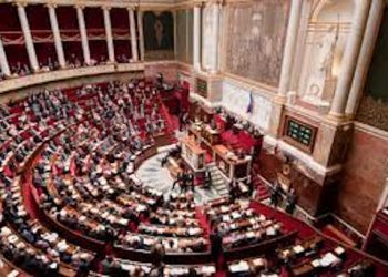 France : Adoption du projet de loi sanitaire en France