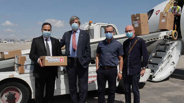 COVID-19 : La Suisse envoie du matériel sanitaire à la Tunisie pour un montant d’environ 1 million de dinars