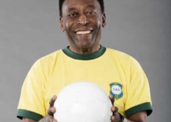 Pelé opéré d’une tumeur suspecte du côlon