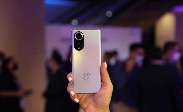 Pourquoi le HUAWEI nova 9 est le smartphone phare et roi des appareils photo à la mode de cette année