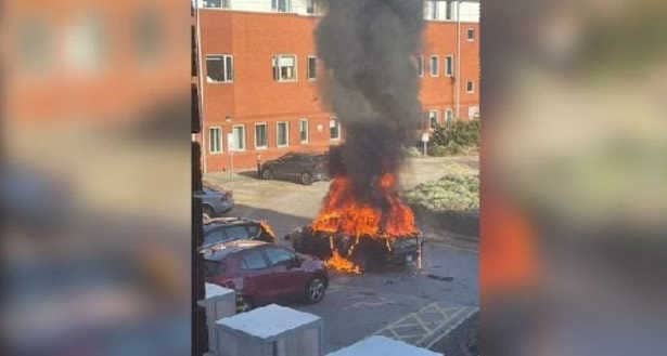 Angleterre: Une enquête antiterroriste ouverte après l’explosion d’un véhicule devant un hôpital pour femmes de Liverpool