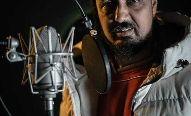 Tunisie : le chanteur Walid Salhi annonce  l&rsquo;enregistrement de nouvelles chansons sociales avec le  poète et compositeur Hosni Kthiri