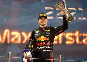 Max Verstappen avec Honda remporte le championnat du monde de F1 2021