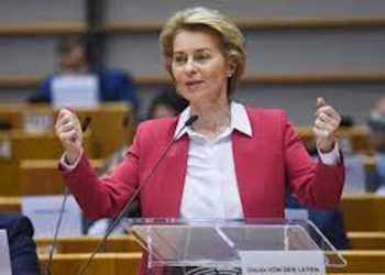 La présidente de la Commission européenne, Ursula von der Leyen  annonce que l’Europe comptait mobiliser plus de 150 milliards d’euros d’investissements en Afrique