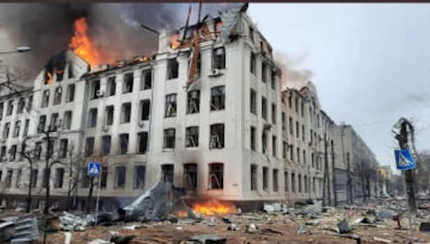 Guerre en Ukraine : Kherson aux mains des Russes, assaut aéroporté sur Kharkiv
