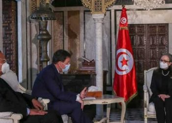 Tunisie : La cheffe du gouvernement , Najla Bouden reçoit le président du syndicat patronal français MEDEF à la Kasbah