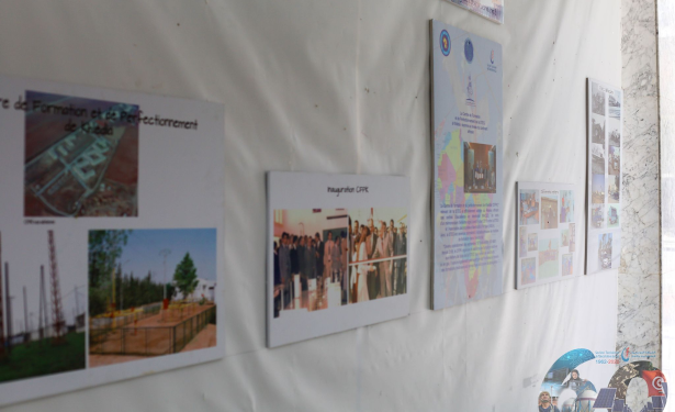 Tunisie : La STEG célèbre  ses 60 ans par l’inauguration d’une galerie photo à la Salle d’Information