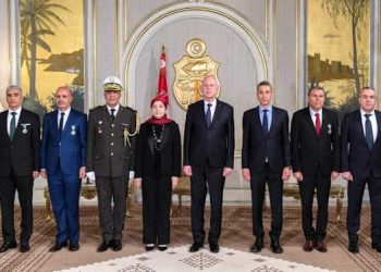Tunisie :  Le chef de l&rsquo;Etat , Kais Saied  promeut et décore des cadres sécuritaires à l&rsquo;occasion de la célébration du 66ème anniversaire des forces de sécurité intérieure