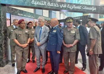 Tunisie : Le ministre de la défense nationale inaugure  l&rsquo;exposition documentaire de l&rsquo;armée