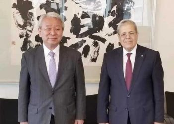 Tunisie : Le ministre des Affaires étrangères, de la Migration et des Tunisiens à l’étranger, Othman Jerandi, s’ entretient à Tokyo avec le président de l’Agence japonaise de coopération internationale (JICA), Tanaka Akihiko