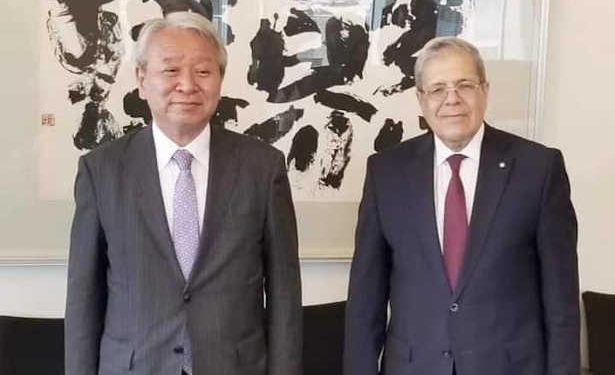 Tunisie : Le ministre des Affaires étrangères, de la Migration et des Tunisiens à l’étranger, Othman Jerandi, s’ entretient à Tokyo avec le président de l’Agence japonaise de coopération internationale (JICA), Tanaka Akihiko