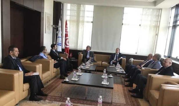 Tunisie : Le président de l’Union tunisienne de l’industrie, du commerce et de l’artisanat (Utica), Samir Majoul rencontre le représentant résident du Fonds monétaire international (FMI) à Tunis Marc Gérard