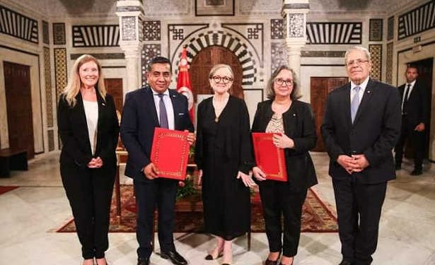 La Tunisie et la Grande Bretagne signent un mémorandum d’entente pour la promotion des énergies propres