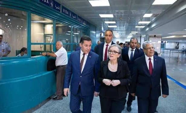 Tunisie : La cheffe du gouvernement Najla Bouden  effectue une visite d&rsquo;inspection à l&rsquo;aéroport international de Tunis-Carthage