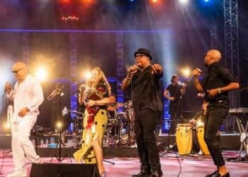 Tunisie :Le public de Hammamet au rendez-vous avec les rythmes cubains du groupe Los Van Van