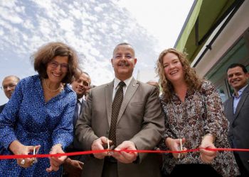 Tunisie :  Le ministre de la Santé inaugure de capacités de production réalisées par Sanofi Tunisie sur son site industriel de Megrine
