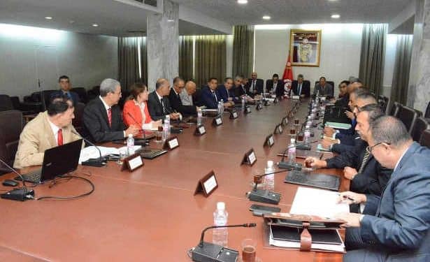 Tunisie : Le ministre de l&rsquo;intérieur , Taoufik Charfeddine convoque le Conseil supérieur des forces de sécurité intérieure