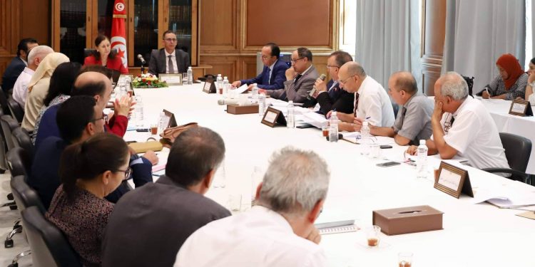 Tunisie : Réunion de travail entre les ministres des domaines de l’Etat et de l’équipement