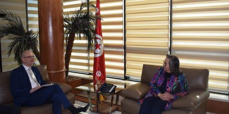 Tunisie : Neila Nouira Gongi reçoit des représentants de la Banque mondiale