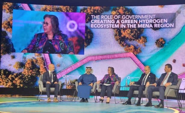 Tunisie : La ministre de l’industrie, des mines et de l’Energie, Neila Nouira Gongi participe au sommet de l&rsquo;hydrogène vert en marge de la « Semaine de la durabilité » à Abu Dhabi