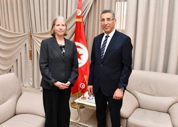 Tunisie : Le ministre de l’Intérieur rencontre l’ambassadrice du Canada, Lorraine Diguer