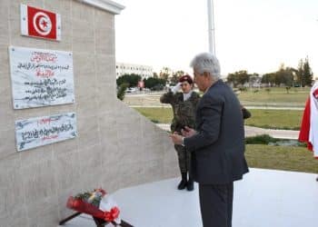 Tunisie : Le ministre de la défense nationale en visite à la base militaire de Kairouan