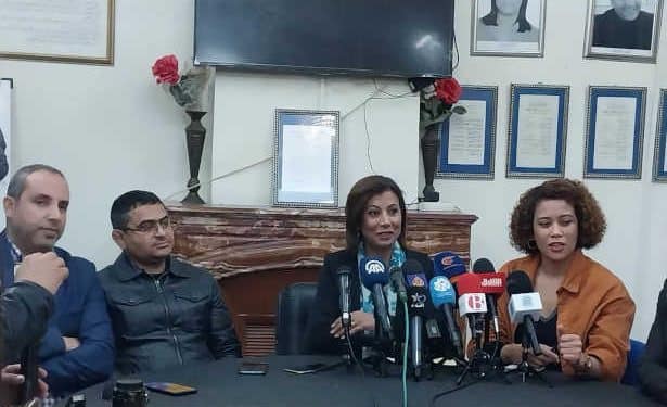Tunisie : Le syndicat national des journalistes tunisiens appelle au port de brassard rouge au sein de l’ARP pour protester contre l’exclusion des journalistes